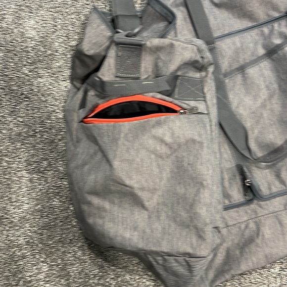 Lightweight Large Duffle - Picture 3 of 5